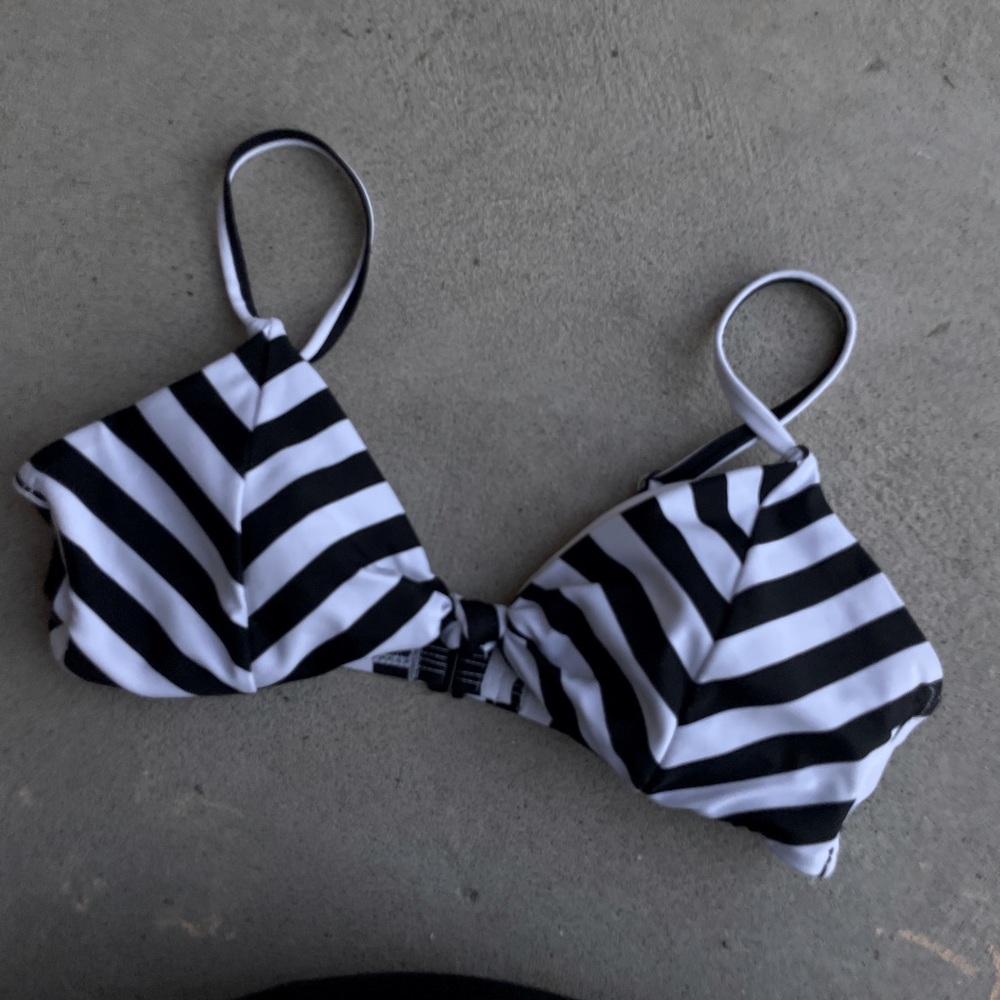 Black white bikini top